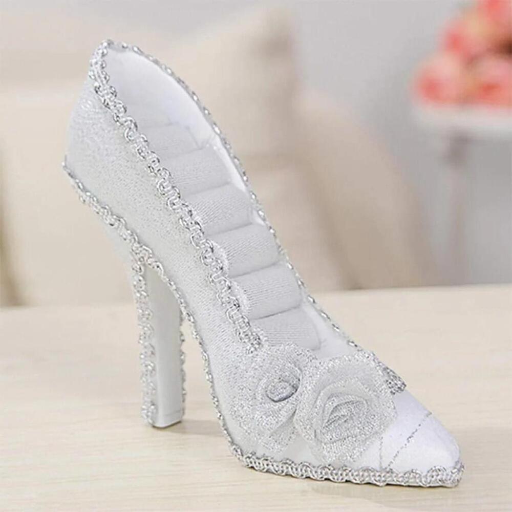 High Heel Shaped Jewelry Rack Double Rose Bow In Shimmery Silver White